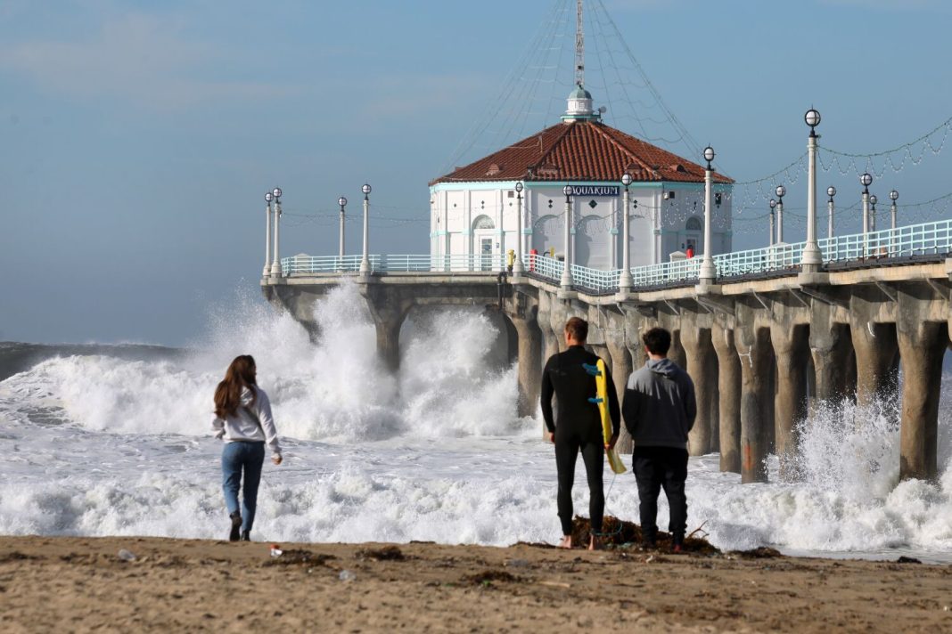 ‘relentless-parade-of-cyclones’-to-bring-rain,-renewed-flood-risk-to-california
