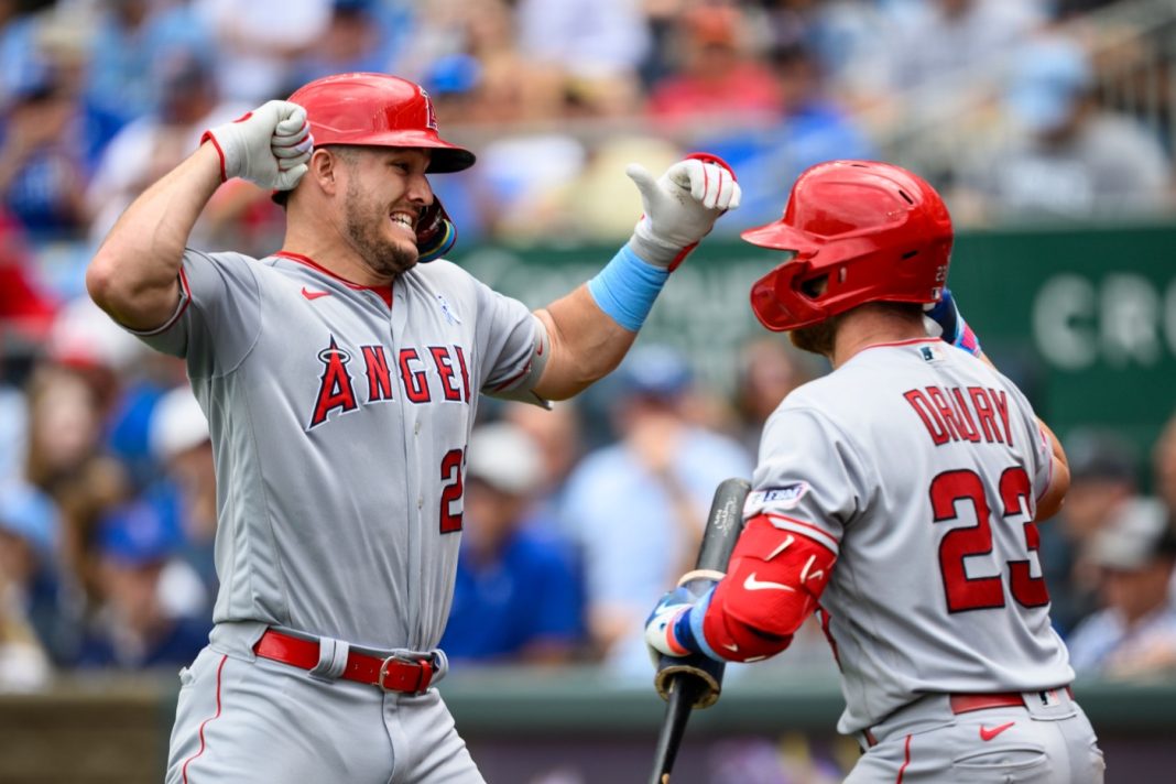 mike-trout,-shohei-ohtani-hit-back-to-back-homers-in-angels’-win