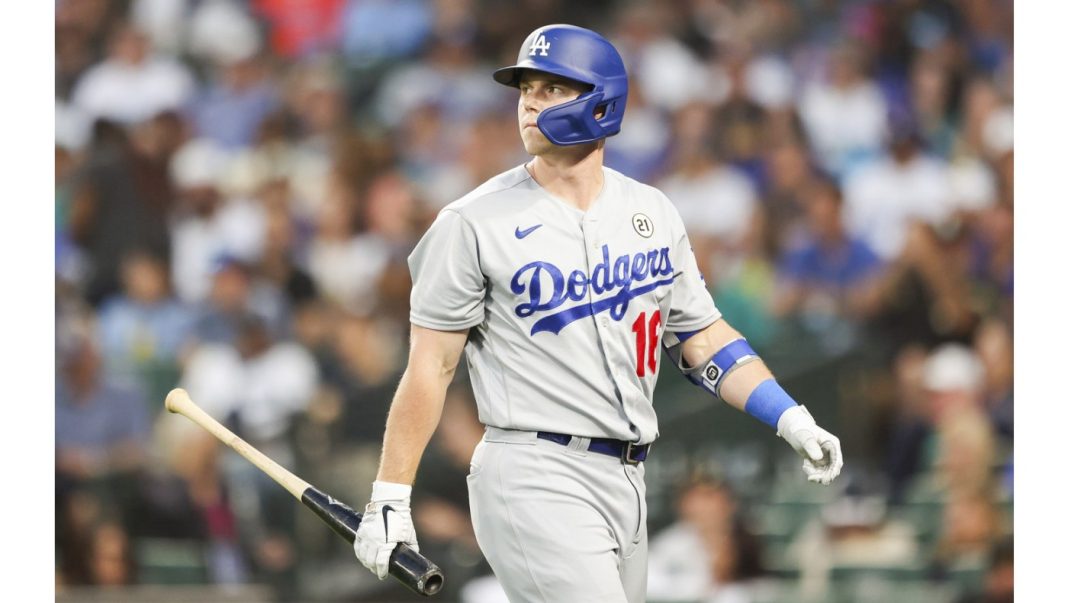 dodgers’-will-smith-played-with-a-broken-rib-for-much-of-season’s-first-half